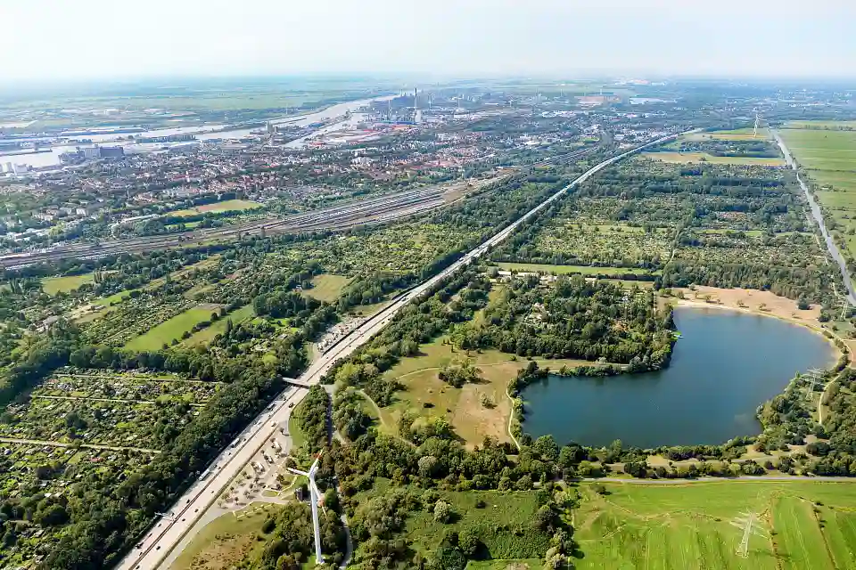 Gr&uuml;ner Bremer Westen &copy; terra air-services